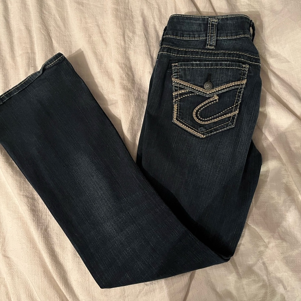 Silver suki mid rise slim boot jeans